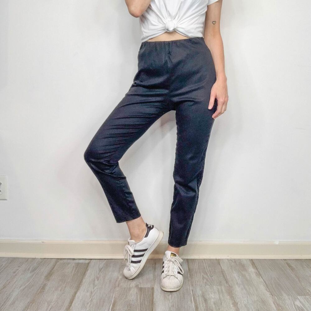 VETTA CAPSULE The Slim Work Pant black sustainable capsule wardrobe 2913